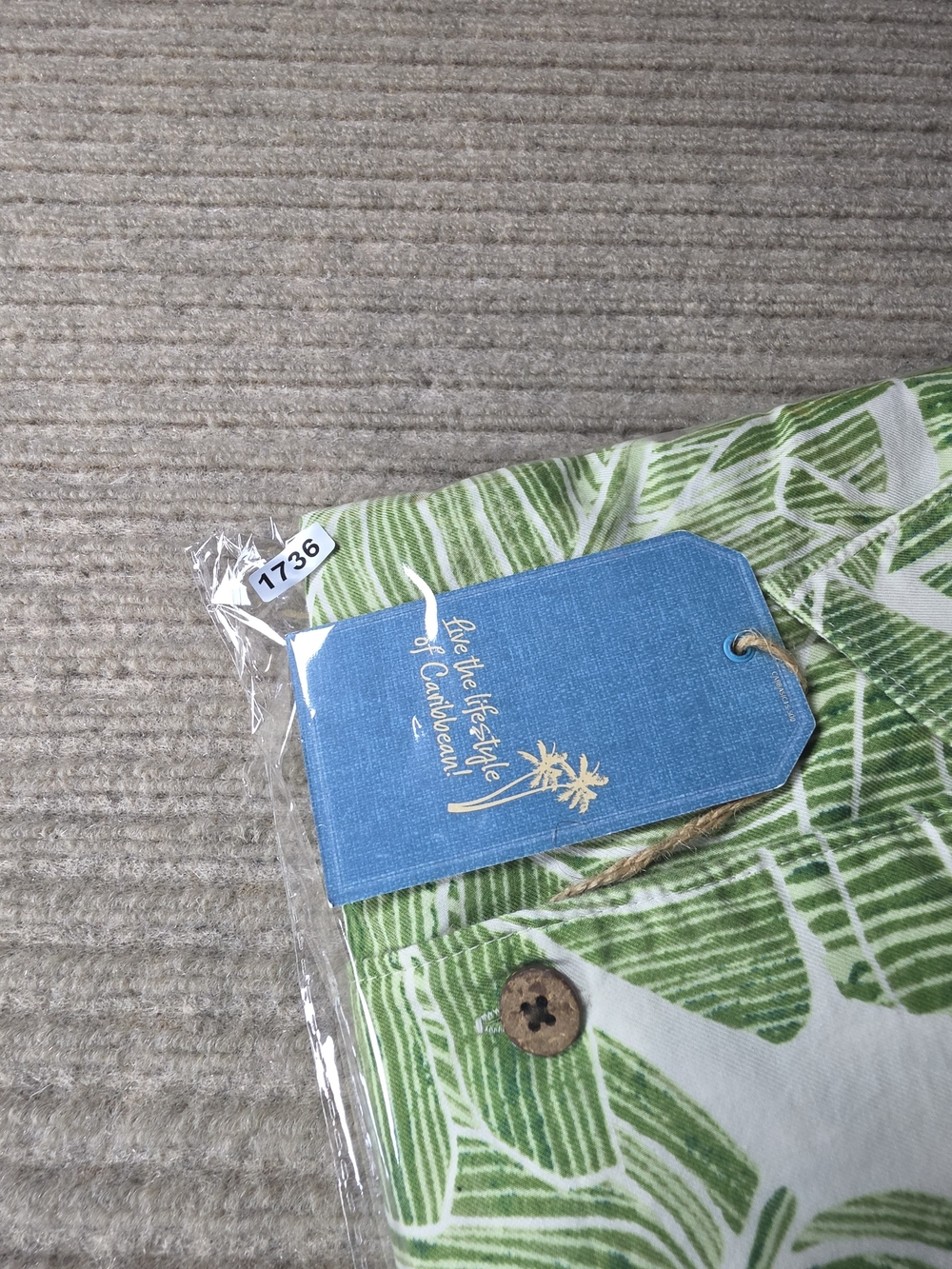 Caribbean Mens Palm Leaf Print Camp Shirt Size Medium Vacation Cruise Resort - Picture 8 of 8